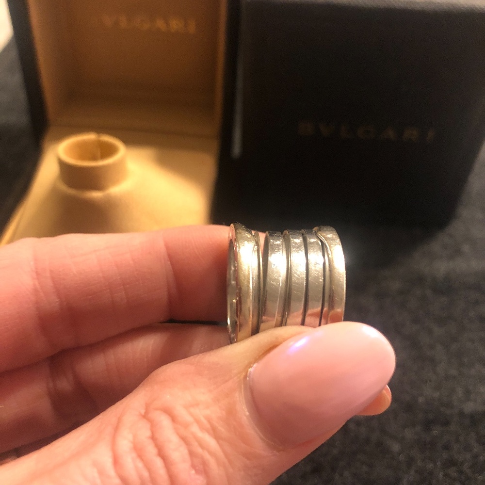 Bulgari Ring Authentic!! - Picture 3 of 7